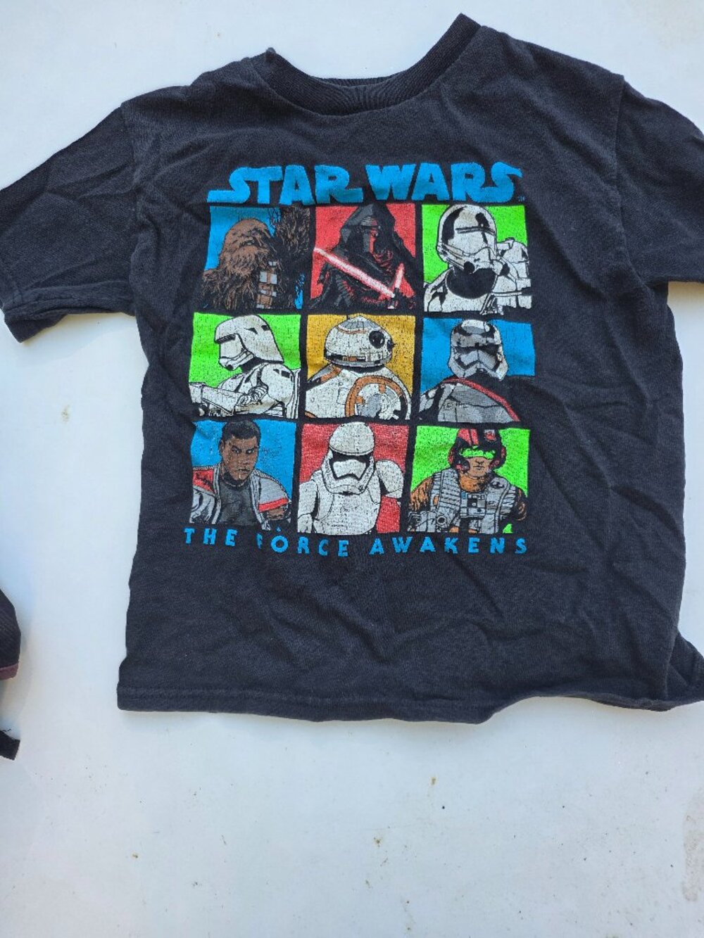 Star Wars The Force Awakens Boys Graphic Tee Size M (5/6) Charcoal